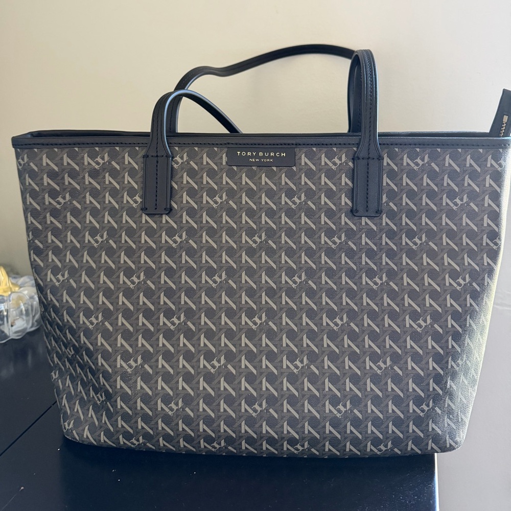 Tory Burch Ever Ready Tote